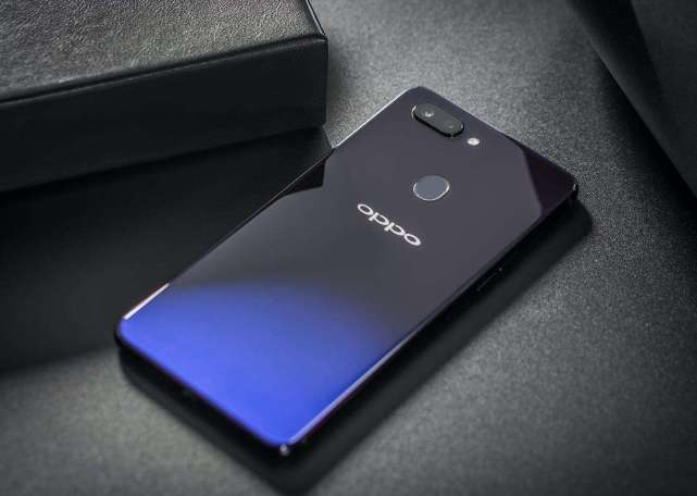 OPPO R15正式发布：主打异形全面屏 2999元起售