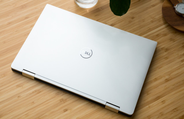 戴尔XPS 15二合一笔记本评测:摄像头位置依旧