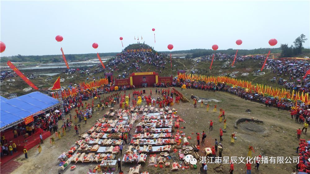 广东吴川20万人同时祭祖,盛况空前!