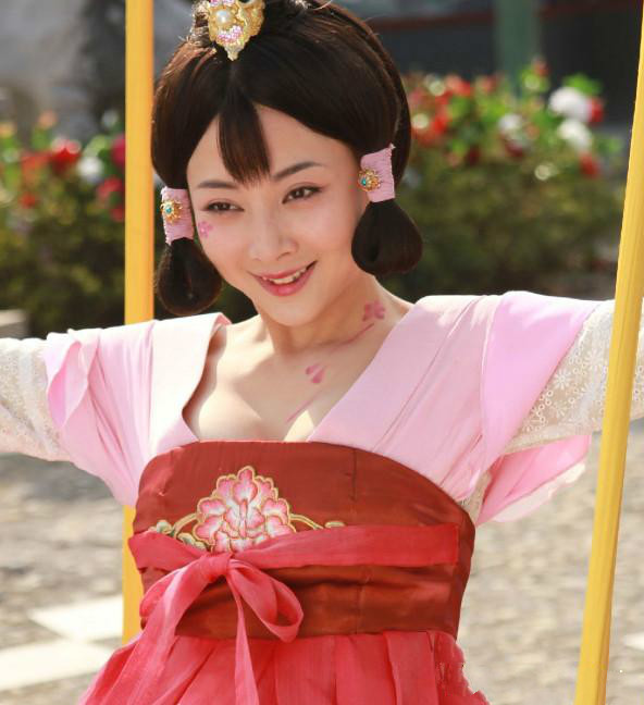《武则天秘史》殷桃有5件衣服,图3很霸气,图5让两个男人都动心