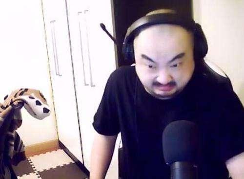 640