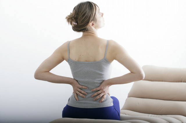 右侧腰窝酸痛怎么回事 警惕患上这些疾病