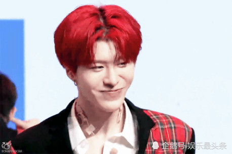 范丞丞舞台上公然撩妹!我发现你们长的像我妈