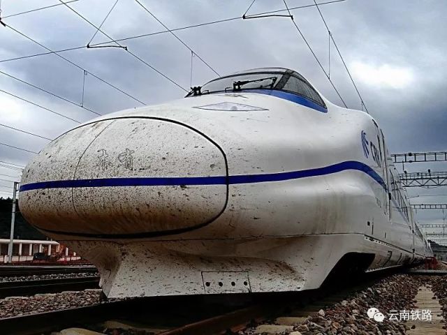 640