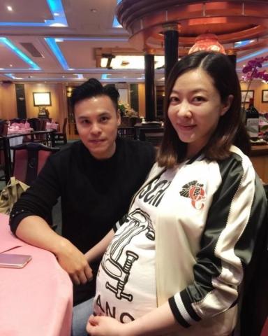 看了谢娜双胞胎孕肚照,再看熊黛林的,网友:有点