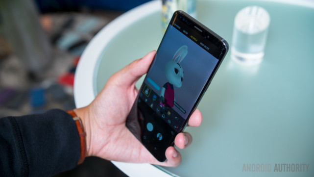 荣耀V10 PK 三星Galaxy S9：只买对的不买贵的