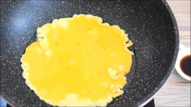 640