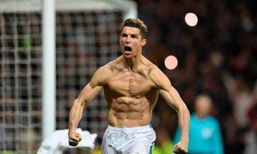 挪威球员碰瓷调侃自己比C罗壮 球迷回怼:你有