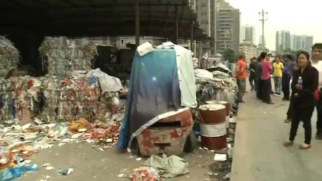 一纸搬迁通知 揭开废品站经营真相:欠债数百万