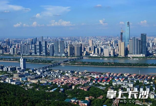 武汉市常驻人口_...城市有望成为新武汉人,未来武汉人口将达到2000万(2)