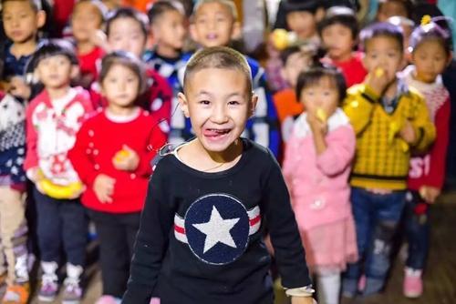 感冒还敢吃罗红霉素吗?看看这些孩子,就是被它