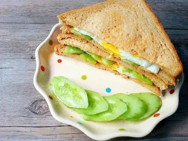 640