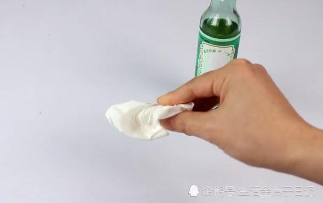 640