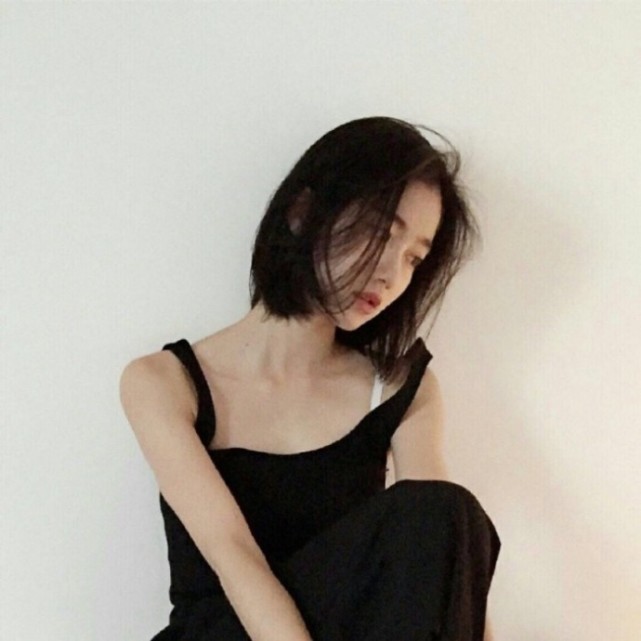 短发女孩头像,喜欢的抱走