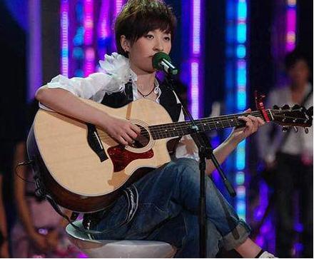 狮子座尤克里里简谱_天空之城尤克里里简谱(3)