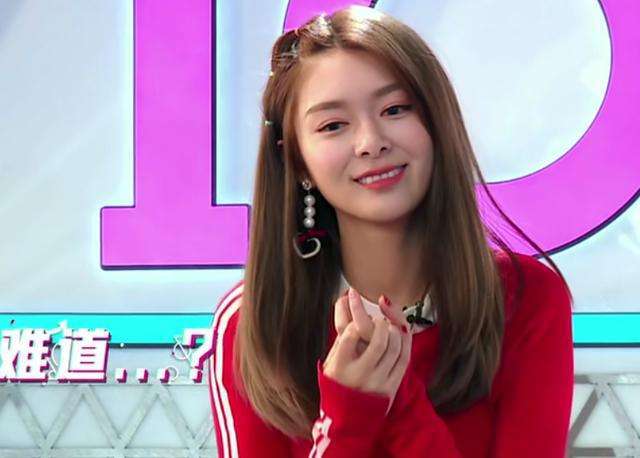 《创造101》敢坐首席的女孩,长得像杨幂其次,