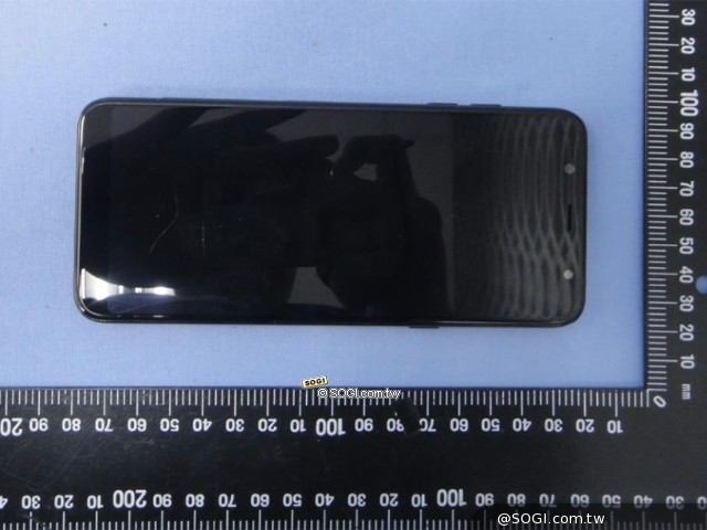 6寸全面屏三星A6+国行真机偷跑 配骁龙450六月份开卖