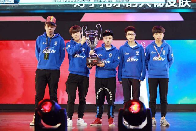 【真王者】中国兽王xiaOt:一半是天才一半是