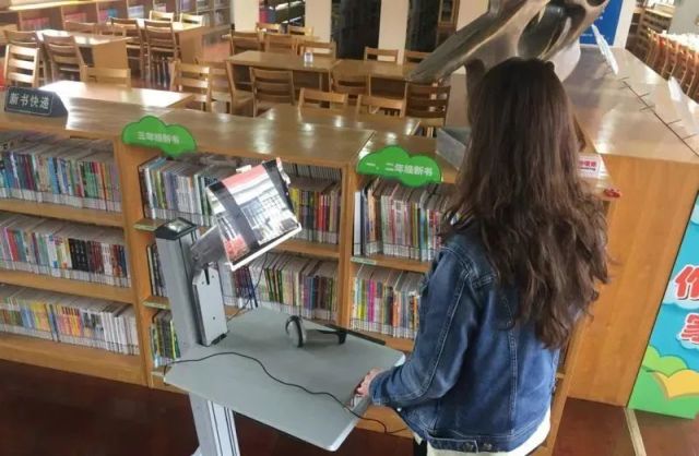 学校这么美的图书馆,也是我爱读书的理由!