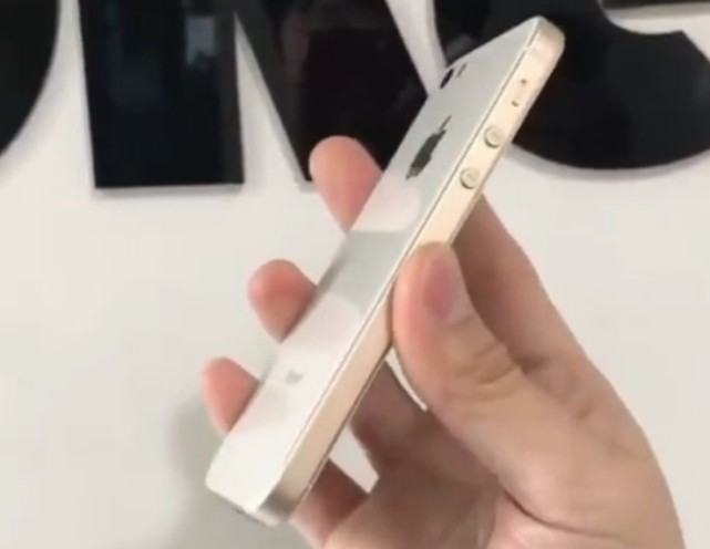 疑似iPhone SE2真机泄露 传工厂已下料或六月发布