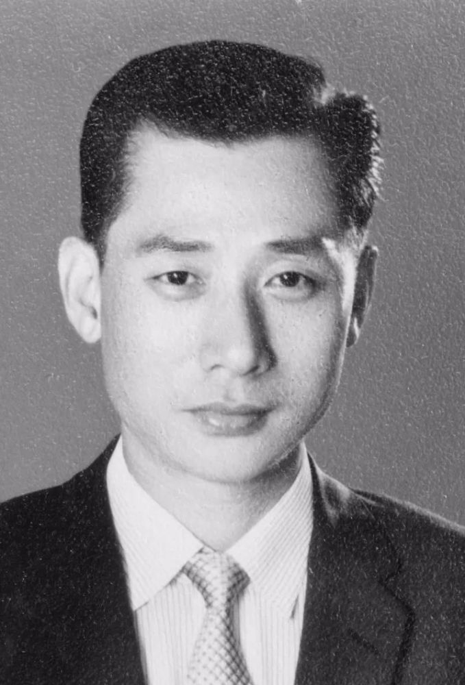 追光逐影74载,一代摄影宗师陈复礼仙逝,享年103岁