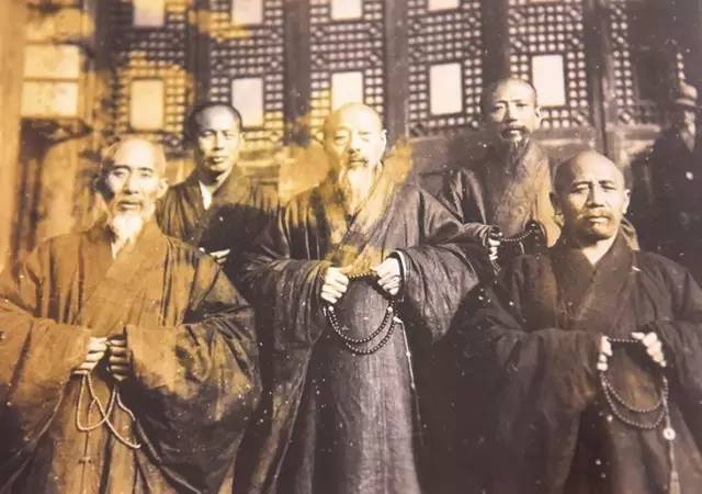 留下的照片,也成为南京乃至中国佛教发展的缩影:宗仰上人两年后1919年