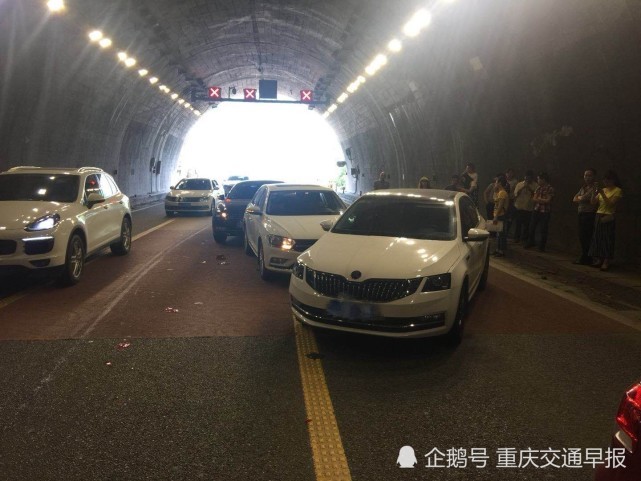 沪渝高速现"魔鬼路段" 3天连发24起事故58辆车遭殃