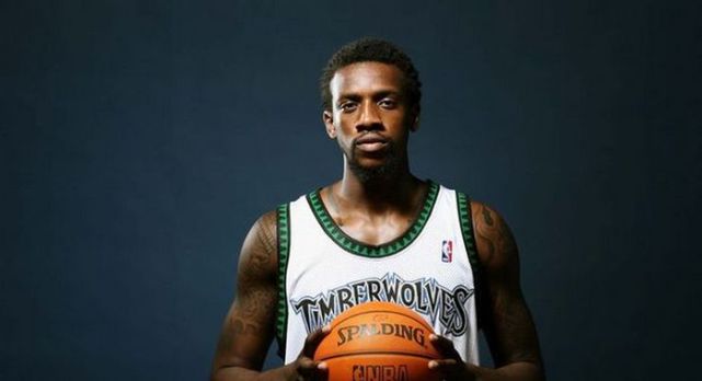 前CBA75分先生加盟洛阳 联手前森林狼悍将征