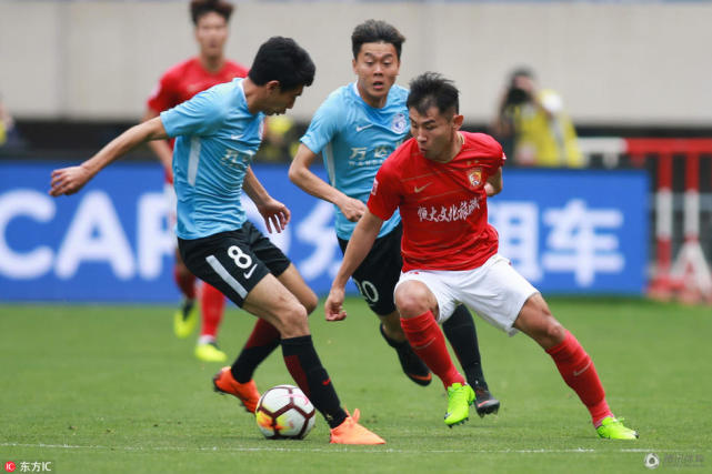 媒体:恒大七冠靠钱堆垒 大连将成中国足球未来