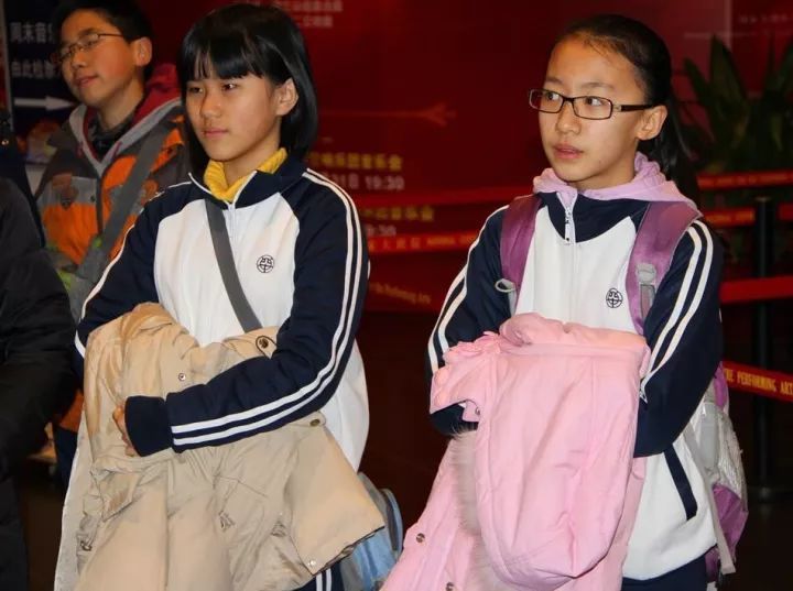 2020级北京各区中学校服发放82所初中校服什么样