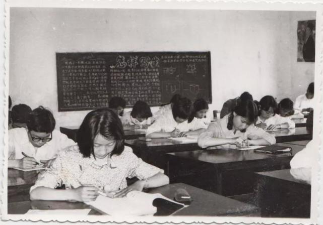 堂小学校到半数初中毕业生的选择 这份教育事