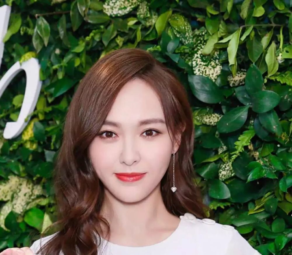 脸大适合什么发型大饼脸最适合的9款短发