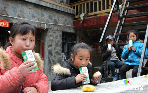 四川羌寨休溪的十年发展:人均收入增长近10倍