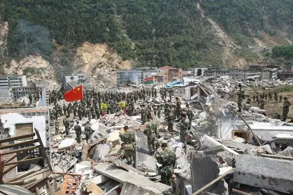 汶川人口多少_汶川地震死了多少人