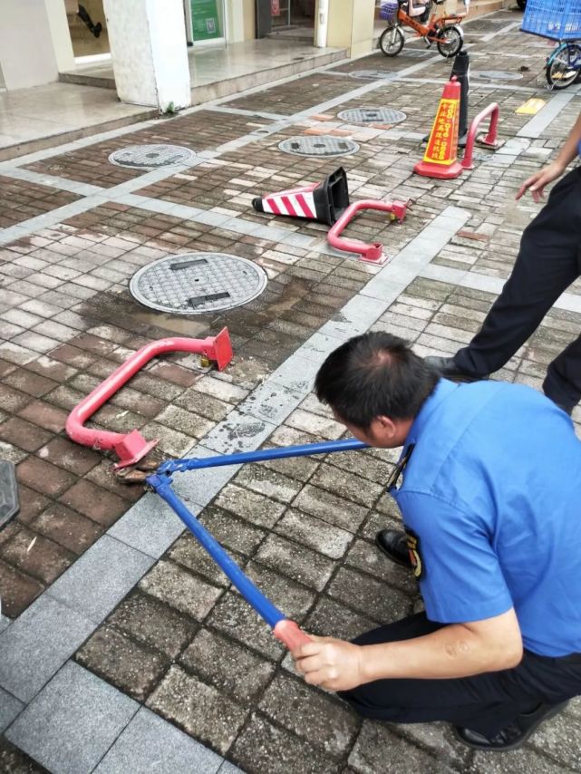 厚街城管发话:私占公用车位,最高可处2万以下