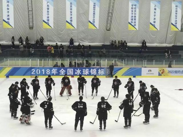 鞠躬尽瘁一生为冰球 前中国男冰主教练王金刚