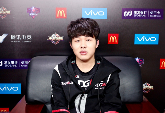 EDG.M初晨:YTG是一生之敌 接下来仍是魔鬼