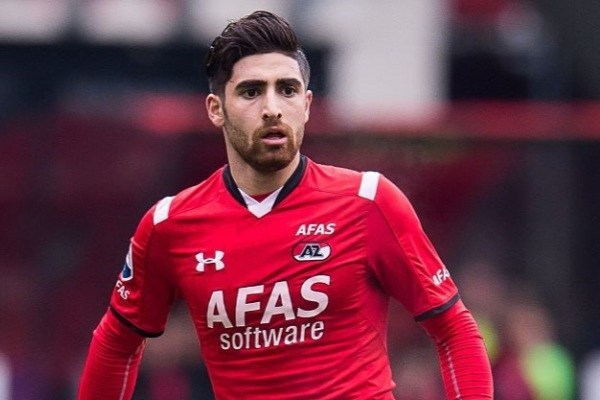 伊朗国脚夺荷甲金靴 经纪人:中超给1亿也不去