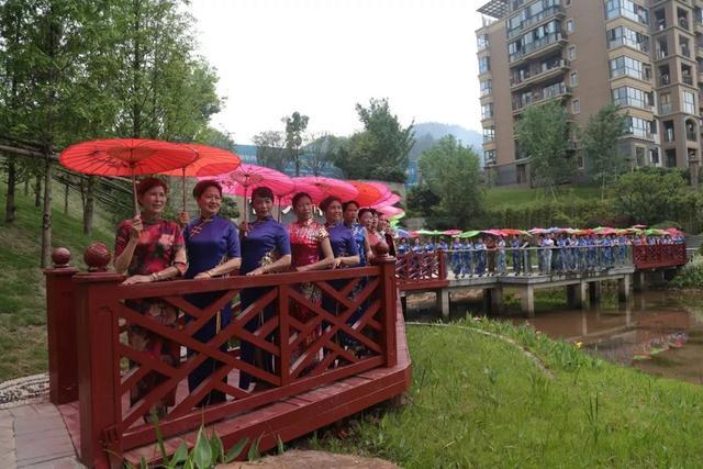 怀化快乐老年大学旗袍秀活动