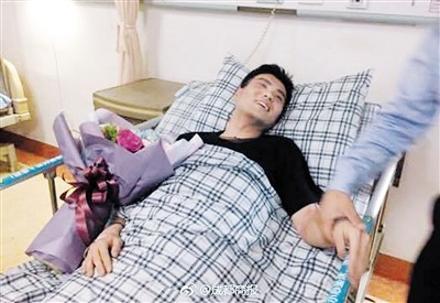 史诗级备降震撼人心 重庆机长创造航空史奇迹