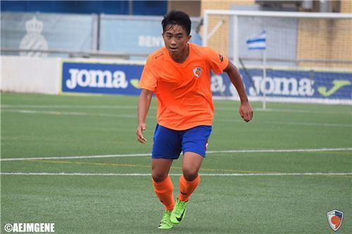 对话狼队新星王佳豪:不管在哪能踢球就行 梦想