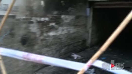 重庆一居民楼突发大火现场发生爆炸 一人身亡