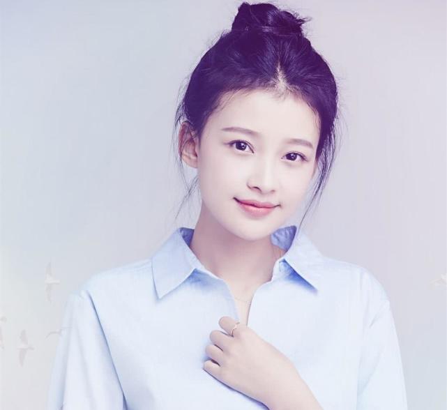 孙怡董子健女儿正面照曝光超可爱,孙怡:自己上辈子拯救了银河系