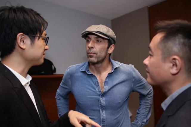 【大人物】时间属于布冯!男人四十的犹豫:全世