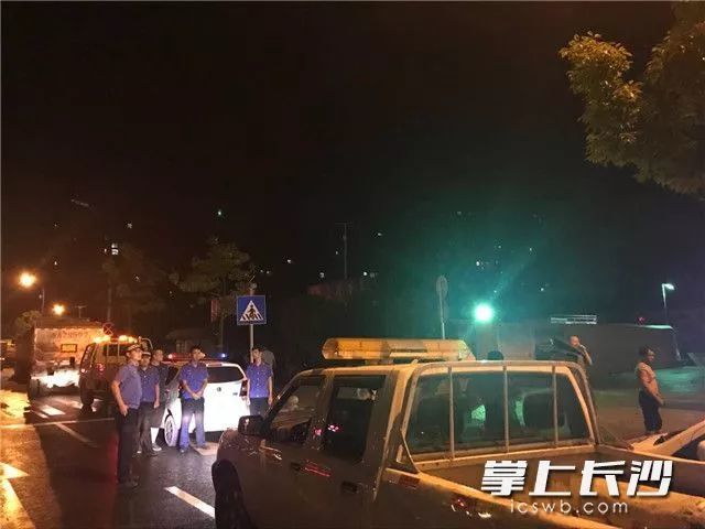 长沙一楼盘夜间施工扰民引上百起投诉 工地被