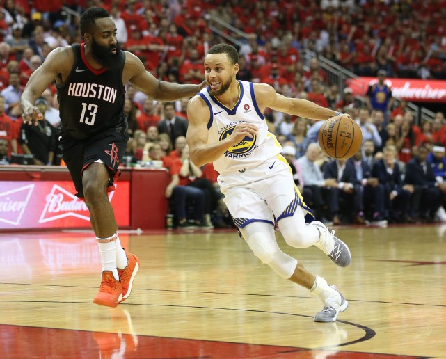 媒體列勇士第三戰取勝之匙：Curry重回正軌最關鍵！-黑特籃球-NBA新聞影音圖片分享社區