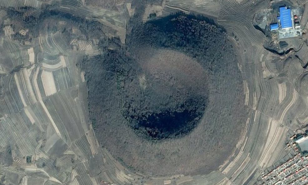 龙岗火山群因火山锥,火山口湖数量多,形态标准位列榜首第一名!