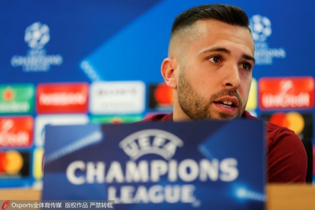 巴萨大将:欧冠决赛支持利物浦 希望皇马每场都