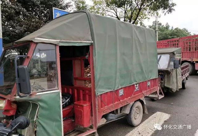 怀化一辆货车挡风玻璃快掉完了还上路 被民警