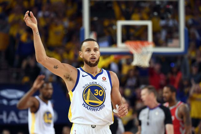 35秒6分!库里引爆全场 季后赛得分超火箭名宿